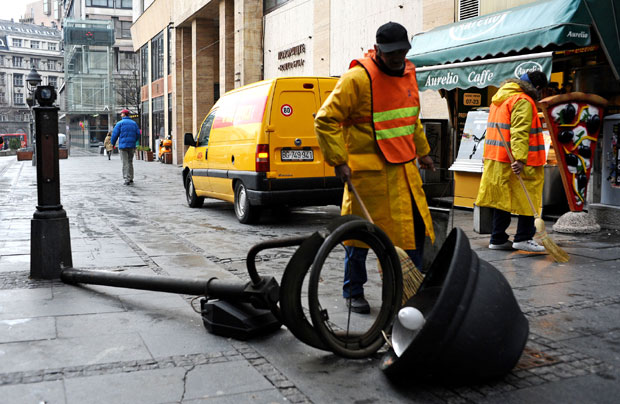 Најамници, а раде годинама, немају право на одмор и боловање!